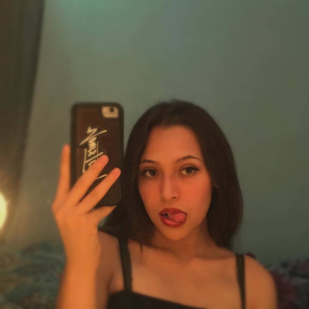 Meet your Posher, Consuelo